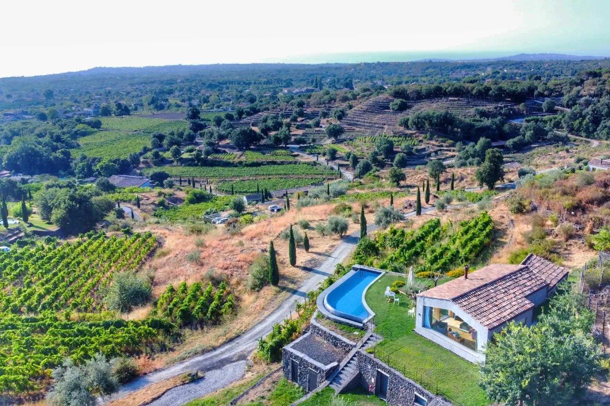 Monaci delle Terre Nere